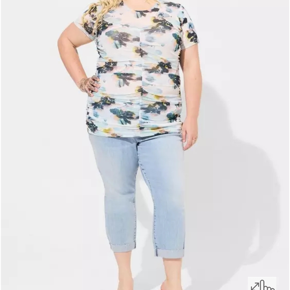 Torrid Chic Floral Short Sleeve Top